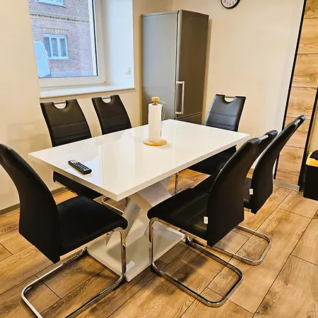 Inselhaus Leipzig Nord - Haus Mit Hof Und Parkplatz *