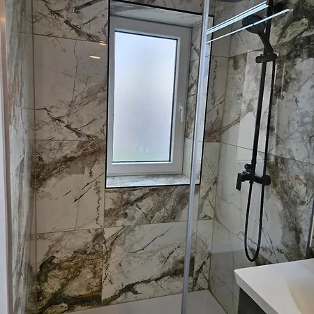Appartement Inselhaus Leipzig Nord - Haus Mit Hof Und Parkplatz *
