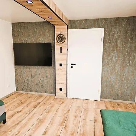 Appartement Inselhaus Leipzig Nord - Haus Mit Hof Und Parkplatz *