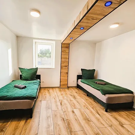 Appartement Inselhaus Leipzig Nord - Haus Mit Hof Und Parkplatz Schkeuditz