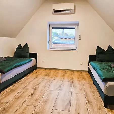 Appartement Inselhaus Leipzig Nord - Haus Mit Hof Und Parkplatz