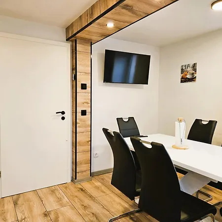 Inselhaus Leipzig Nord - Haus Mit Hof Und Parkplatz Appartement Schkeuditz
