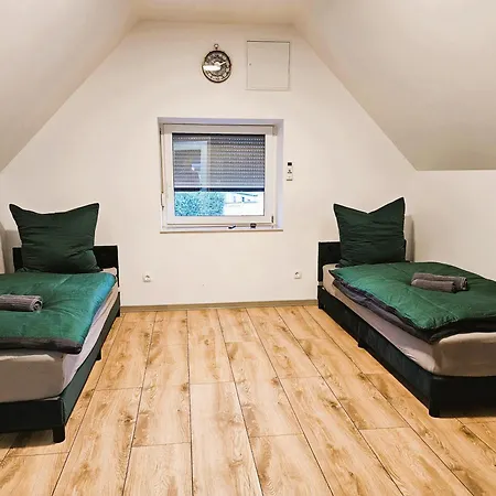 Inselhaus Leipzig Nord - Haus Mit Hof Und Parkplatz Schkeuditz
