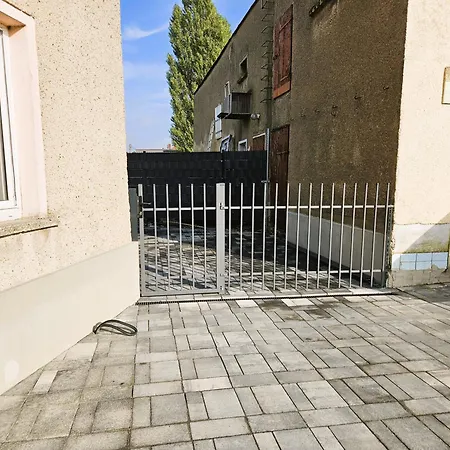 Appartement Inselhaus Leipzig Nord - Haus Mit Hof Und Parkplatz *