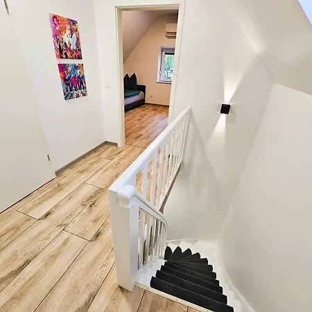 Appartement Inselhaus Leipzig Nord - Haus Mit Hof Und Parkplatz Schkeuditz